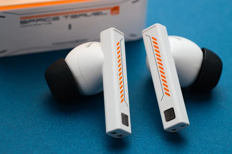 MOONDROP Space Travel 2 earbuds