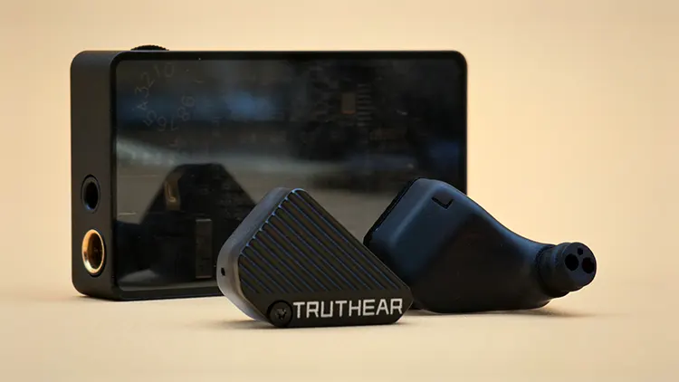 TRUTHEAR PURE beside Heartfield R1 dongle