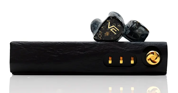 Vision Ears ZEN on top of Cayin N6iii DAP