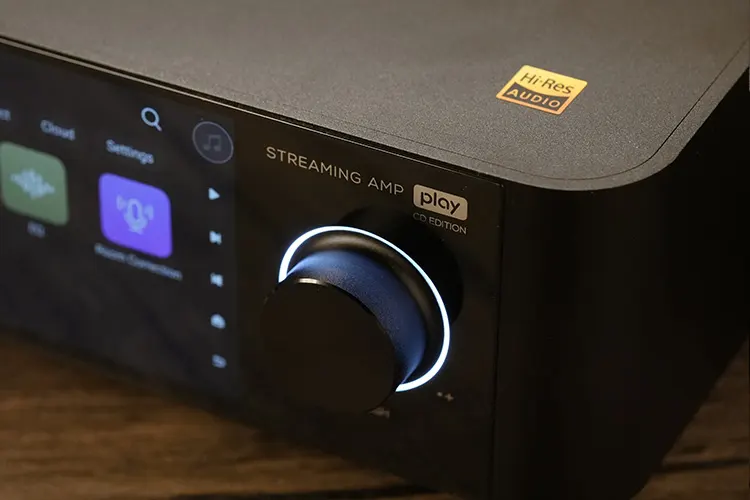 Eversolo Play control dial on front panel