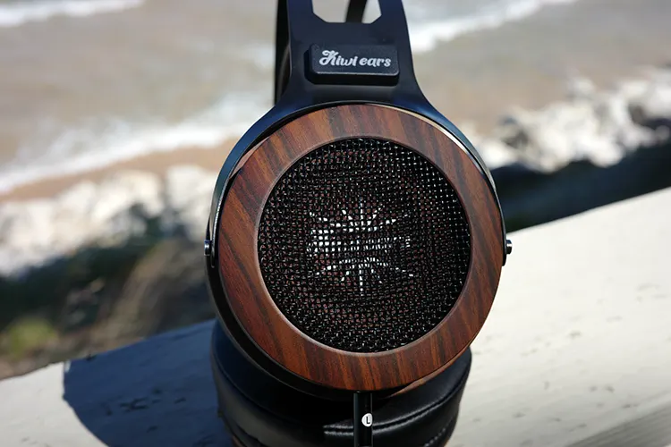 Kiwi Ears Altruva wood cup and grill