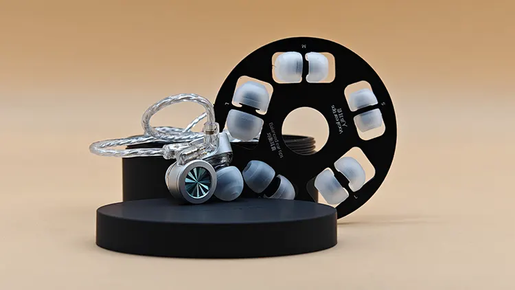 LETSHUOER D02 ear tips in round tray