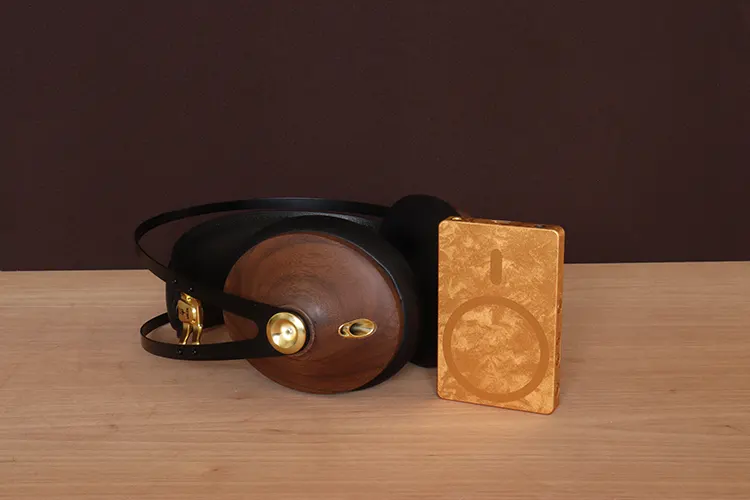 Meze Audio 99 Classics 2nd Generation beside NiPO A100 amplifier