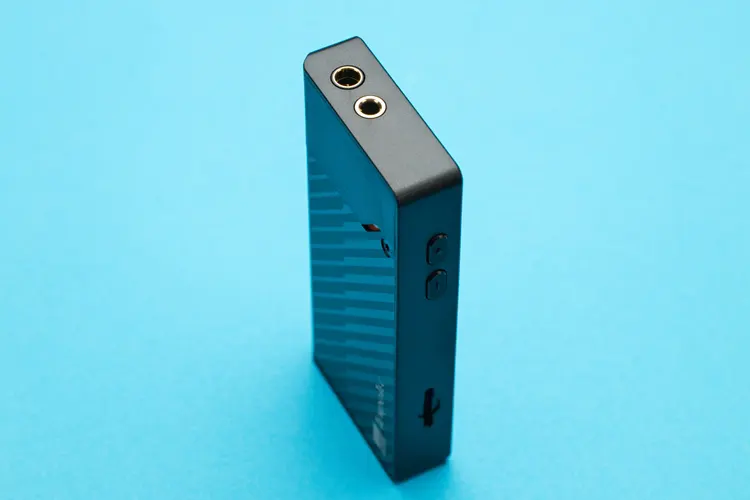 Tempotec V1 top panel headphone jack ports