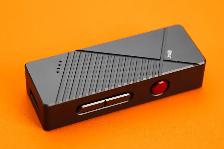 xDuoo Link10 side panel controls