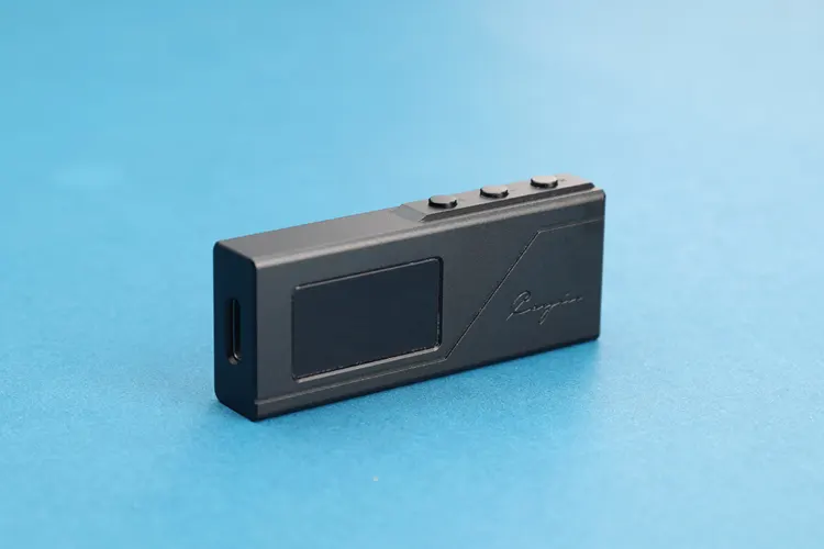 Cayin RU3 dongle DAC side panel buttons