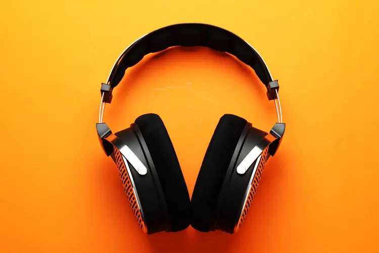 FiiO JT3 headphones top down view