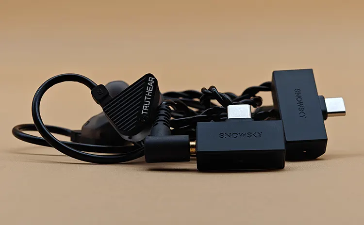 FiiO SNOWSKY Tiny paired with Truthear earphones