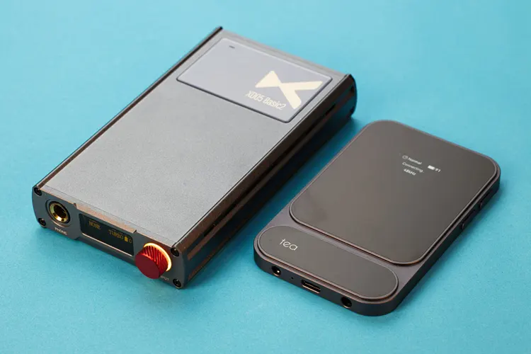 Khadas Tea Pro beside xDuoo XD05 Basic2 amplifier