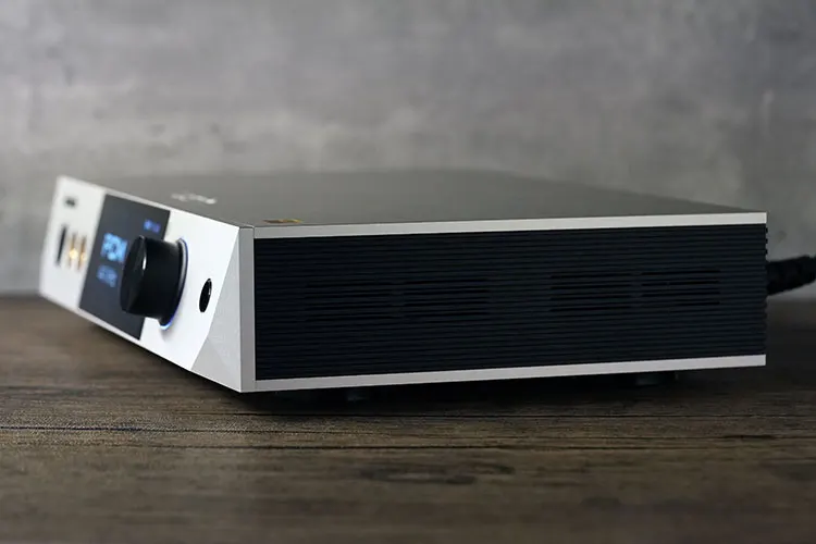 Luxsin X9 side panel