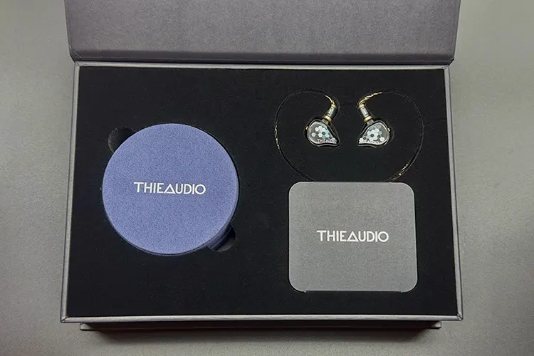 THIEAUDIO Monarch MKIV unboxing