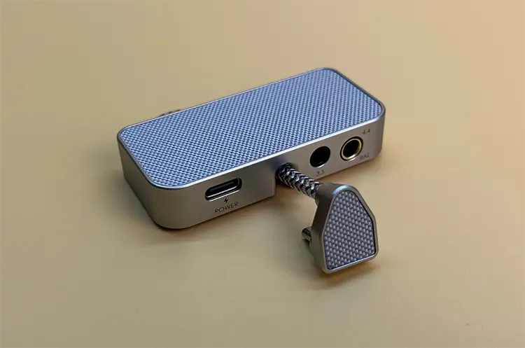 ddHiFi TC44Grip front facing