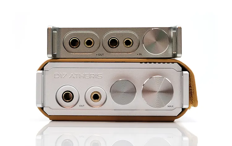 iBasso PB6 Macaw on top of the D17 Atheris