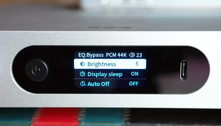 FiiO BR15 R2R XLR OLED screen menu