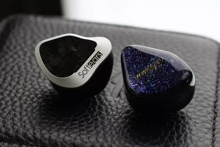 QoA Martini IEM beside Softears Volume S IEM