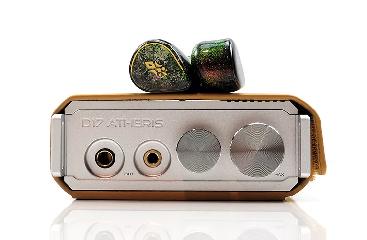 Rossi&Wing Lua Synchronicity shells on top of iBasso D17 portable amp