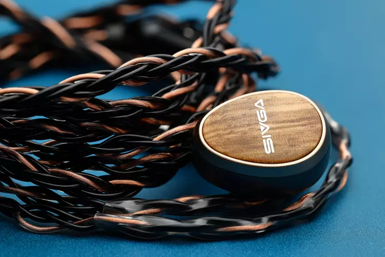 SIVGA Nightingale PRO stock cable and shell