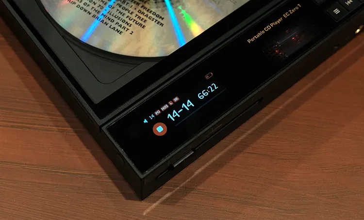 Shanling EC Zero T LCD display and tubes closeup