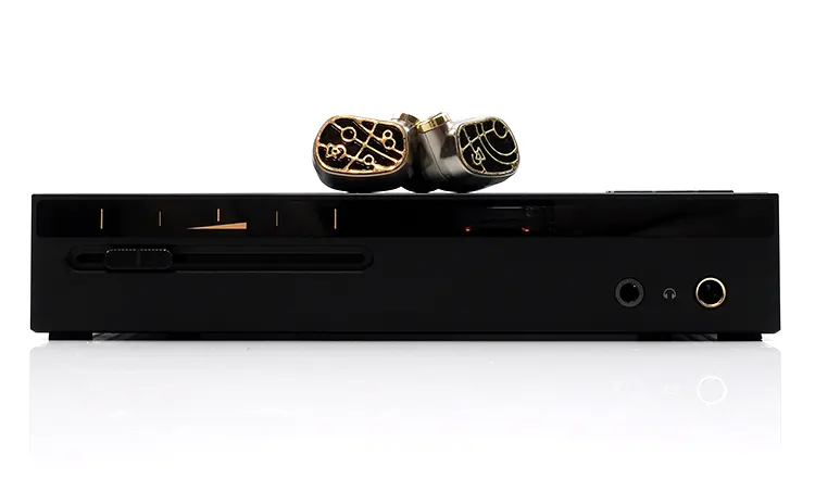 Shanling EC Zero T with Campfire Audio Stellar Horizon IEM shells on top