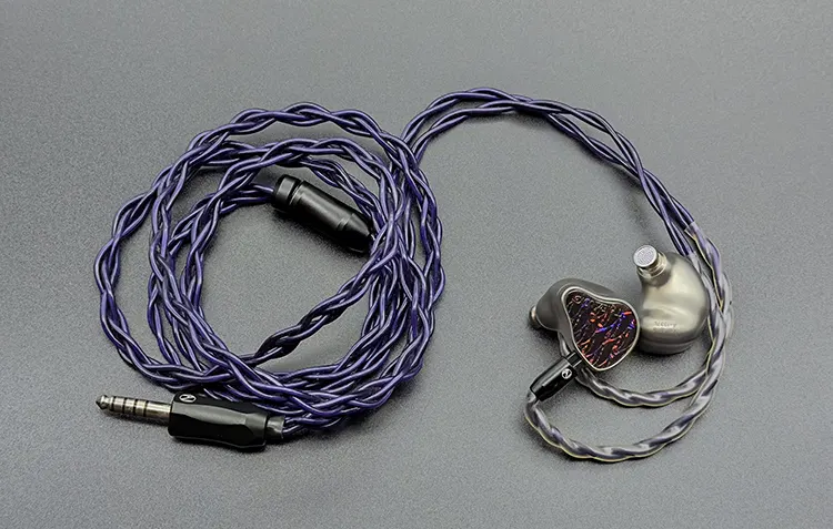 THIEAUDIO Valhalla connected to Nostalgia Audio Lancelot cable