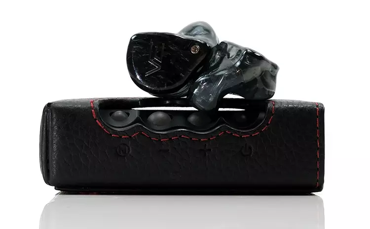 Vision Ears VE PRO shells on top of the Chord Mojo 2 portable amplifier