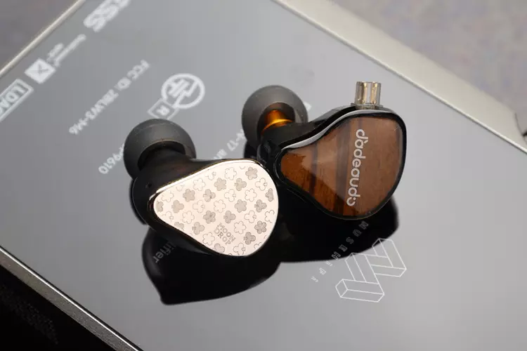 FiiO JH13 beside MOONDROP MAY