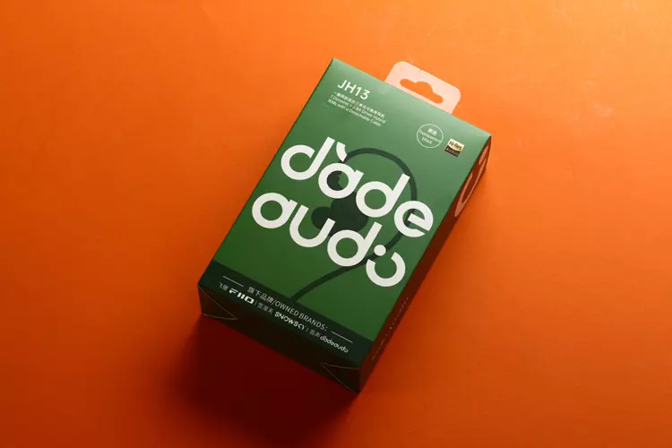 FiiO JH13 retail box