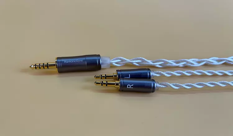 HarmonicDyne Romantic stock cable