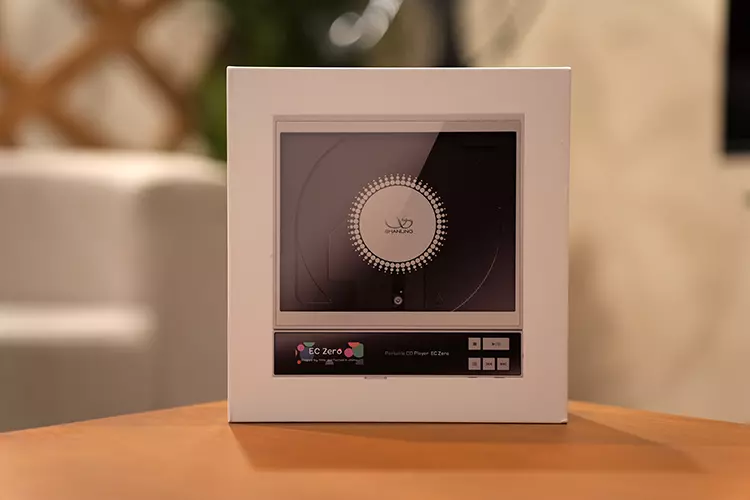 Shanling EC Zero AKM box