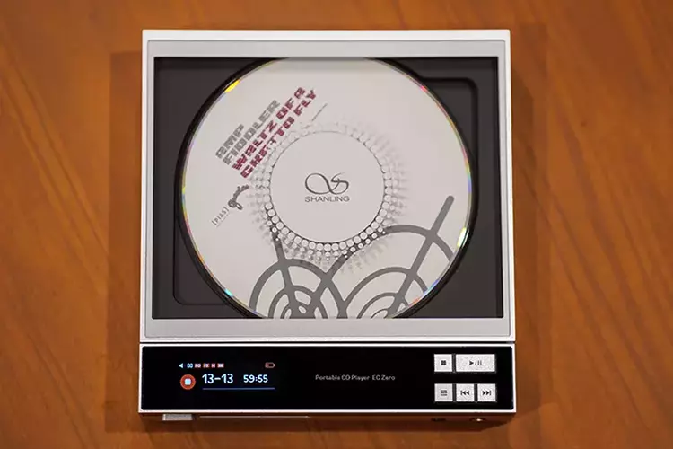 Shanling EC Zero AKM top down view with CD in tray
