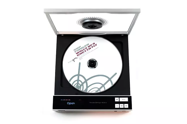 Shanling EC Zero AKM with CD in tray and lid open