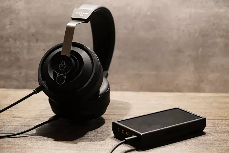 final DX3000 CL connected to Shanling M7T DAP