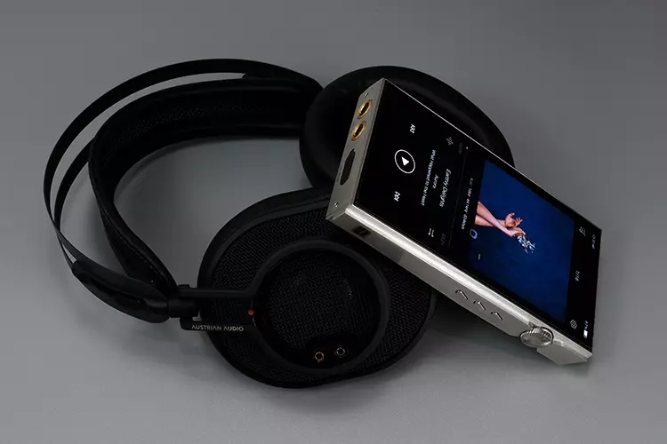 iBasso AMP17 inside the DX340 DAP on top of headphones