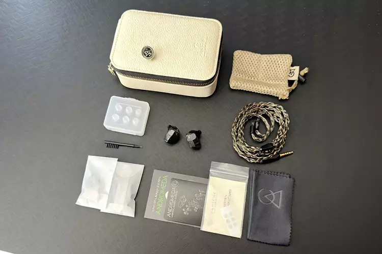 Campfire Audio Andromeda 10 accessories