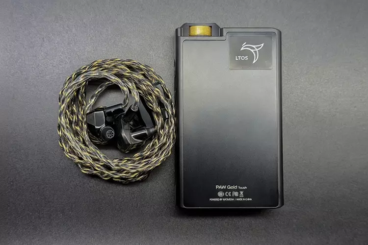 Campfire Audio Andromeda 10 shells cable and DAP