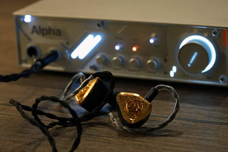 D&A Alpha with Odin MKII earphones