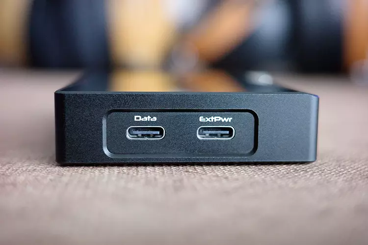 EarMen L-Amp MK2 base panel inputs and outputs