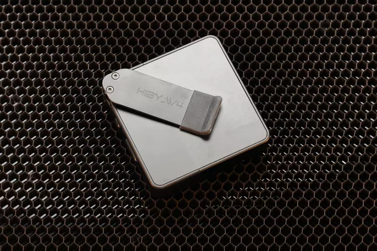 HiBy W4 back panel