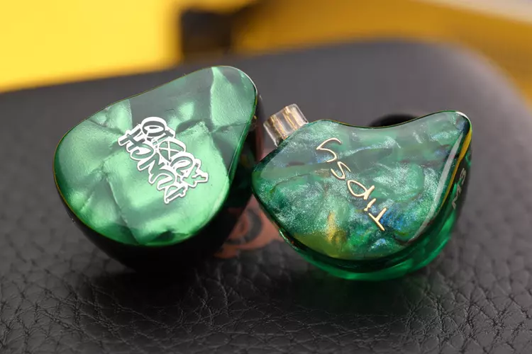 Punch Audio Portazo beside Tipsy M3