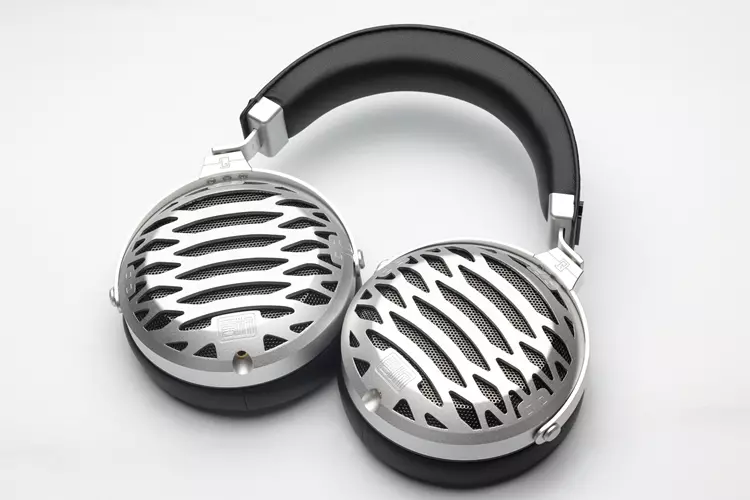 TANGZU OX Demon King headphones lying flat