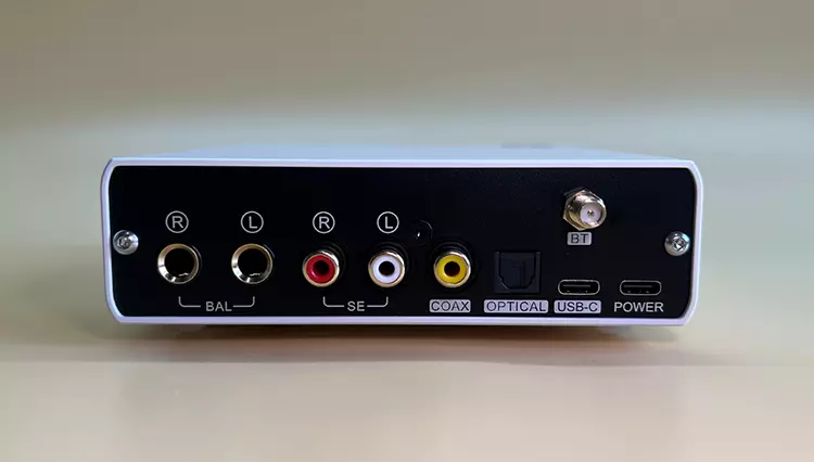 Topping E50 II rear panel