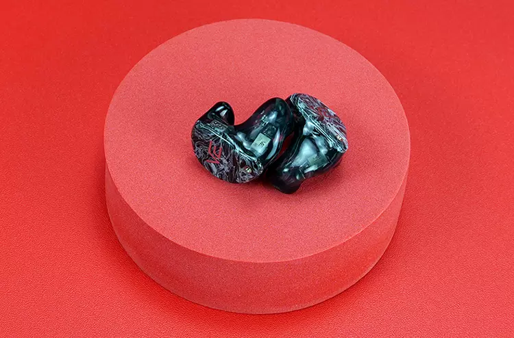 Vision Ears VE ONE shells on a round disc