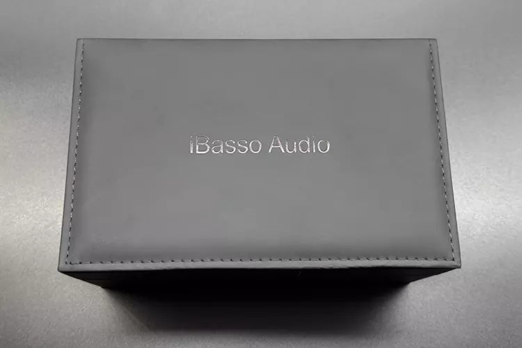 iBasso EPITOME box