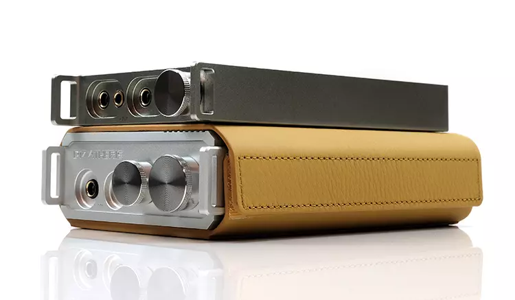 iBasso PB6 Macaw on top of iBasso D17 Atheris