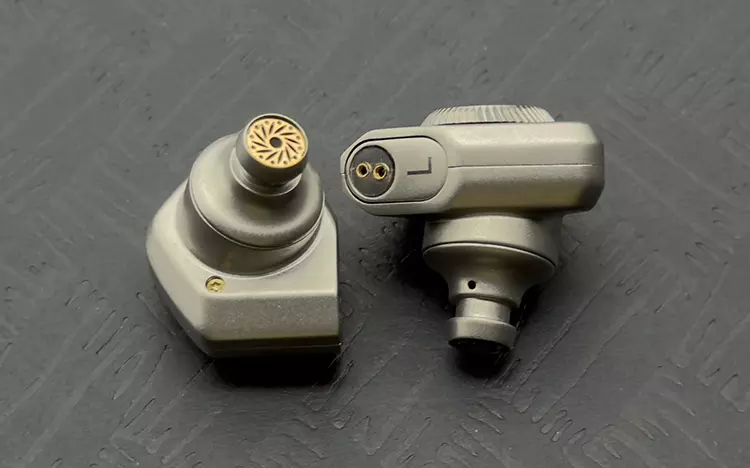 Faith Audio Labs E1000 shells on their side