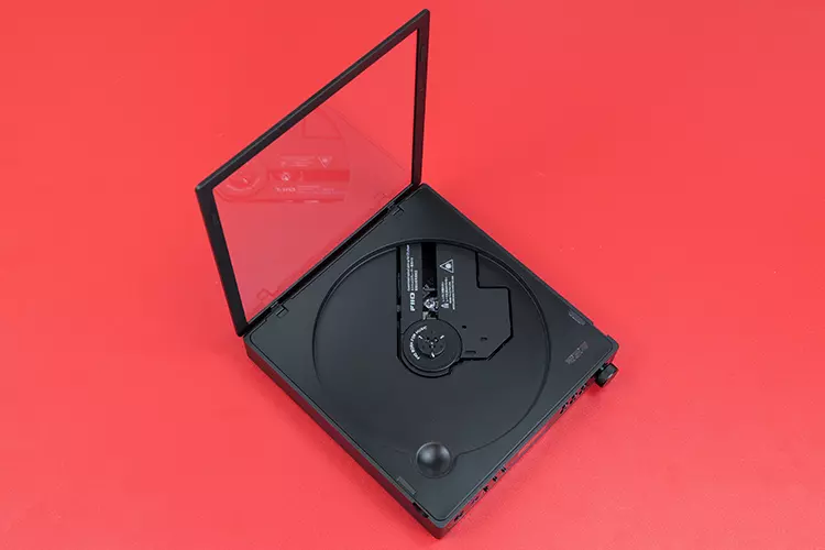 FiiO DM15 R2R CD player with the lid open