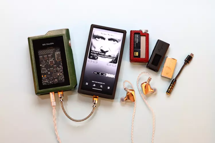 FiiO M33 R2R connected to digital sources