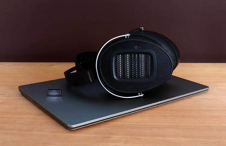 HIFIMAN Arya WiFi headphones on a laptop