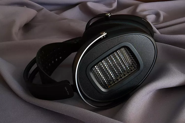 HIFIMAN Arya WiFi headphones on top of a silk cloth