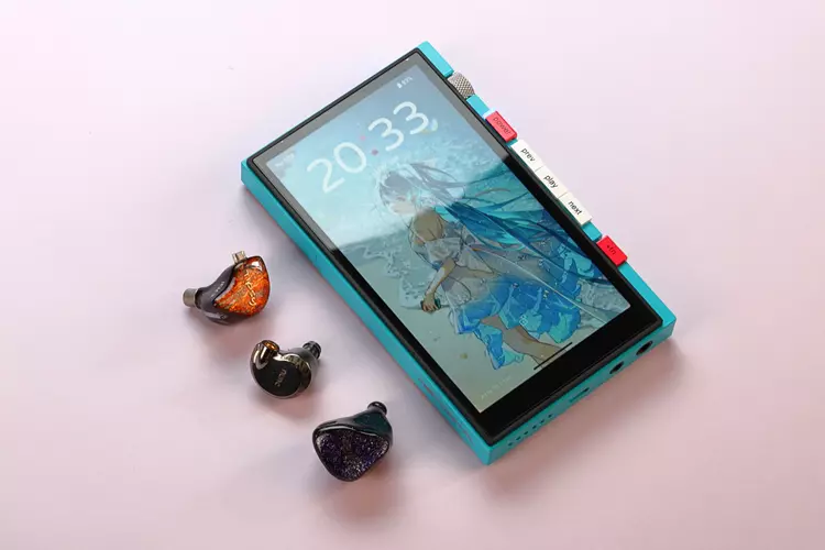 HiBy Digital M500 x Hatsune Miku 4G beside 3 IEMs